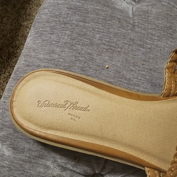 Sandals - Picture 2 of 3